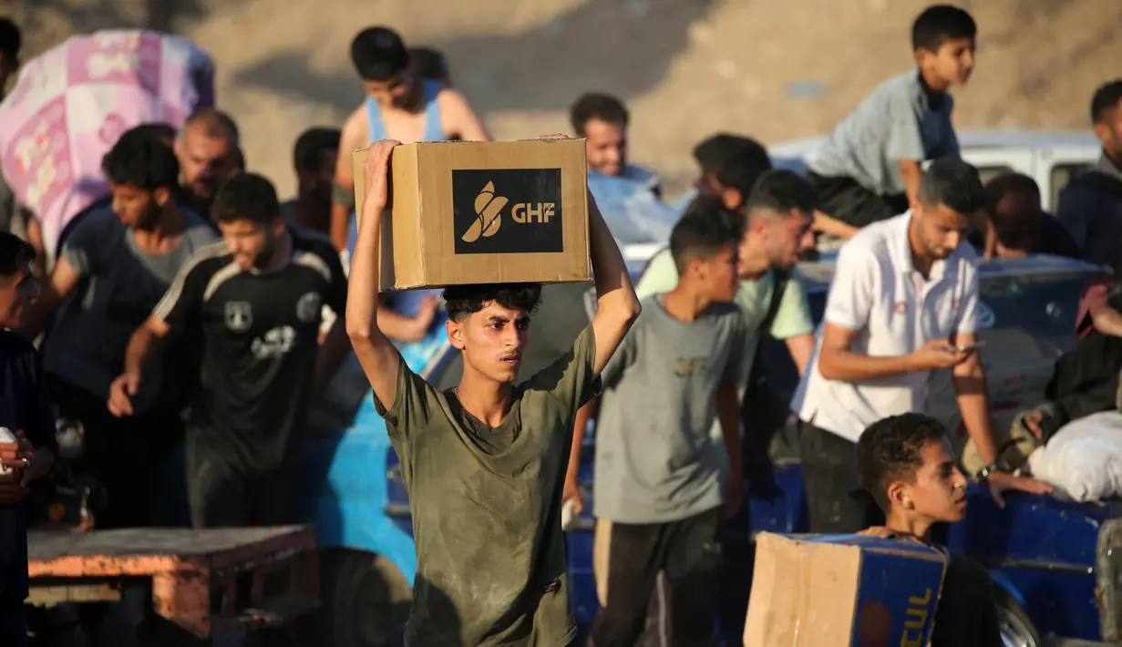 Terbaru, pada Rabu (25/6/2025), sedikitnya 86 warga Palestina tewas akibat serangan pasukan Israel beserta pesawat tanpa awak atau drone. Jumlah ini termasuk 56 orang di dekat pusat distribusi bantuan. (Eyad BABA/AFP)