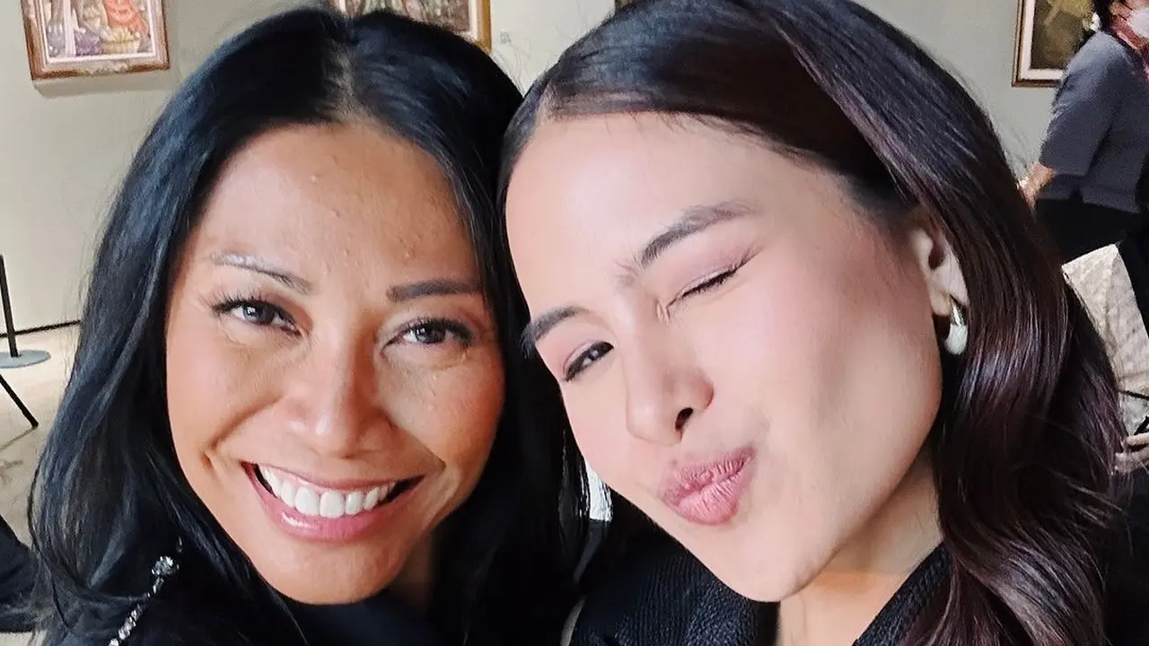 Pesona Ayu Khas Perempuan Indonesia dari Anggun C Sasmi dan Maudy Ayunda yang Bakal Main Film Bareng