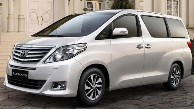 Keunggulan Toyota Alphard di Mata Para Selebriti