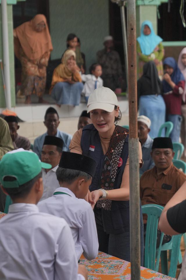 4. Berinvestasi dalam Pendidikan