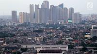 Foto landscape gedung bertingkat di Jakarta, Jumat (24/2). Selain berpeluang mengalami kenaikan harga hingga 5 persen, suplai hunian juga berpeluang meningkat hingga 20 persen pada 2018. (Liputan6.com/JohanTallo)