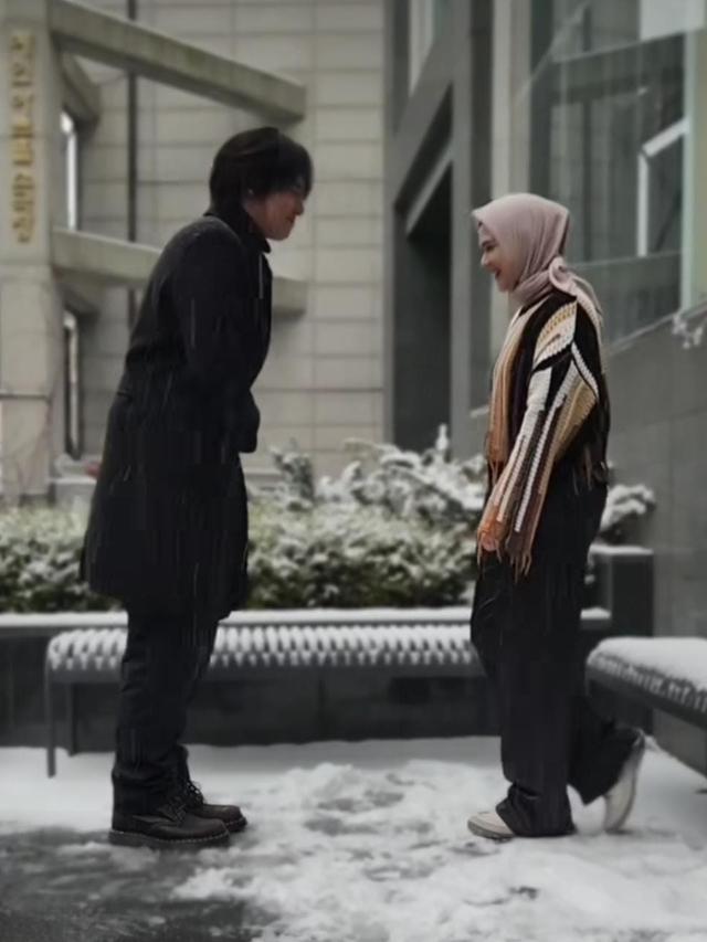Cut Meyriska dan Roger Danuarta sedang liburan di Korea Selatan [instagram/cuutmeyriska]