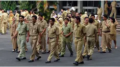 Menteri Pendayagunaan Aparatur Negara dan Reformasi Birokrasi (Menpan-RB) Yuddy Chrisnandi memastikan bahwa pada 2016 masih tetap memberlakukan moratorium Pegawai Negeri Sipil (PNS). Dengan kata lain, di tahun ini tidak akan ada perekrutan PNS.