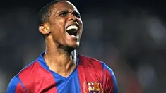 Barcelona's Samuel Eto'o reacts after missing a shot on goal against Manchester United during a UEFA Champions League semi-final first leg football match at the Nou Camp stadium in Barcelona on April 23, 2008. AFP PHOTO/PHILIPPE DESMAZES