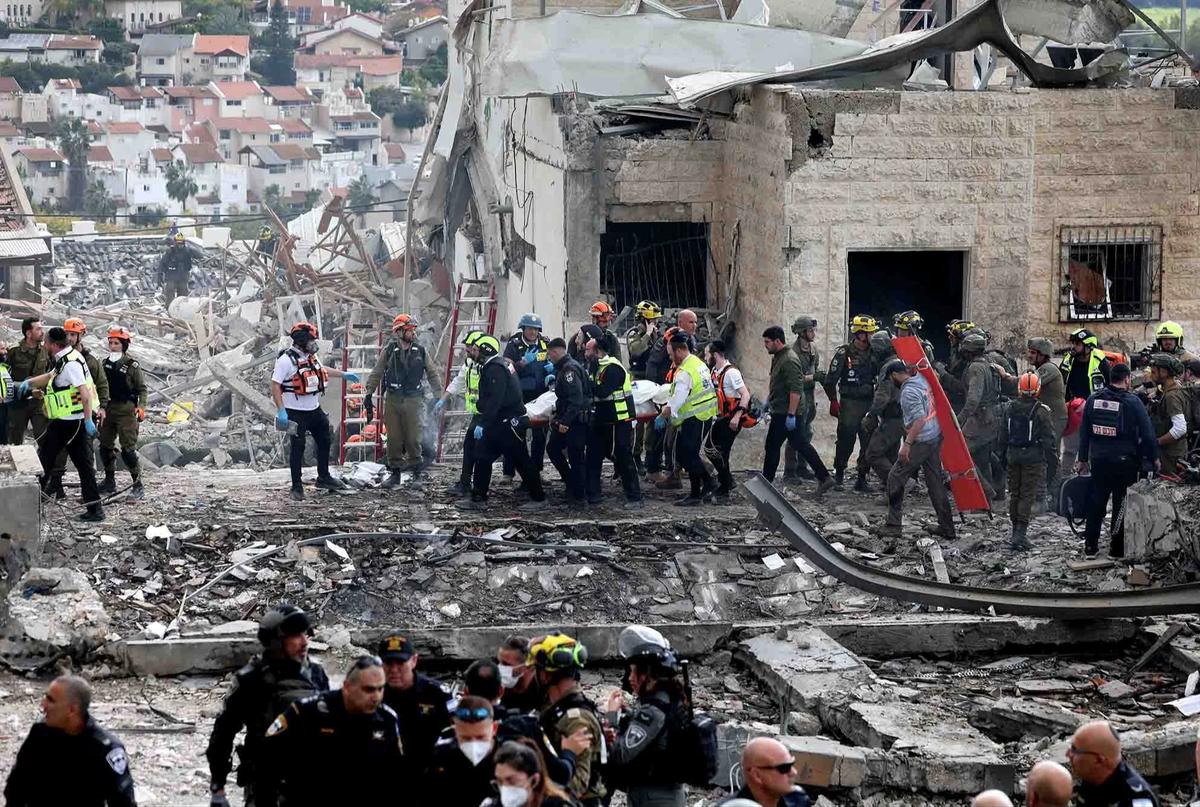 FOTO: Rudal Iran Hantam Permukiman Bet Shemesh Israel, Sembilan Orang Tewas
