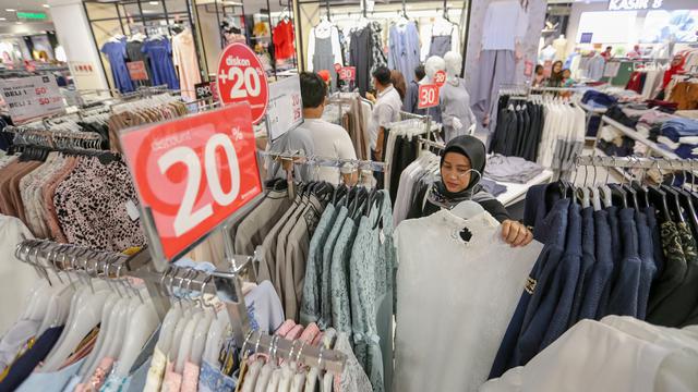 Sambut Hari Raya Idul Fitri dengan Midsummer Night Sale