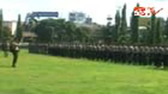 Gegana Periksa Gereja di Mojokerto