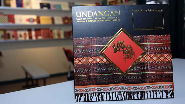 Beredar Jual Beli Undangan Pesta Adat Kahiyang Dan Bobby