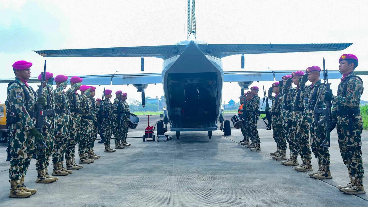 FOTO: TNI AL Kembali Laksanakan Pelepasan Jenazah Prajurit Marinir