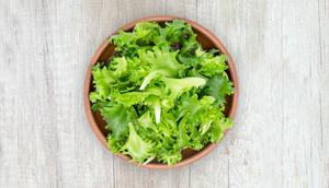 ilustrasi manfaat selada/Petr Magera/unsplash