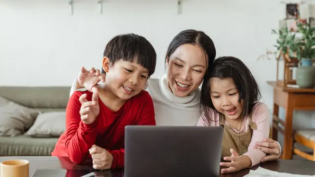 Optimalisasi Sesi Menonton dari Orang Tua