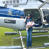 "Landing Manja Di Jakarta Di Suatu Sore Yg Ceria !!!" begitulah tulis princessyahrini dalam video yang diunggahnya pada 11 Juli silam setelah perjalanan dari Sukabumi. (Instagram/princessyahrini)