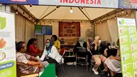 Masyarakat antusias mencari informasi dan memanfaatkan layanan cek kesehatan yang digelar Widya Herbal Indonesia dalam event akbar Indonesia Custom Show 2022 di Yogyakarta pada 13-14 Agustus 2022.