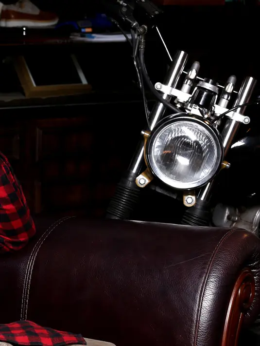 Pemain film 'Filosofi Kopi' ini optimis film Indonesia dapat bangkit seperti era keemasan film di tahun 1970-an hingga 1980-an. Selain optimis, harus ada dukungan dari semua pihak agar film Indonesia bisa berdaya. (Galih W. Satria/Bintang.com)