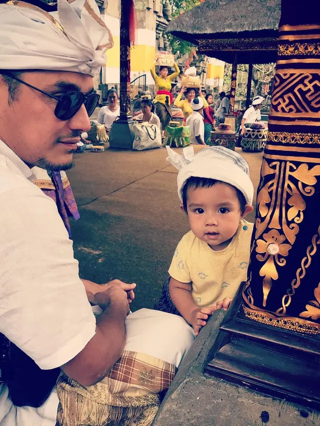 Potret gemas Tjok Ngurah Rayidaru anak kedua Happy Salma.