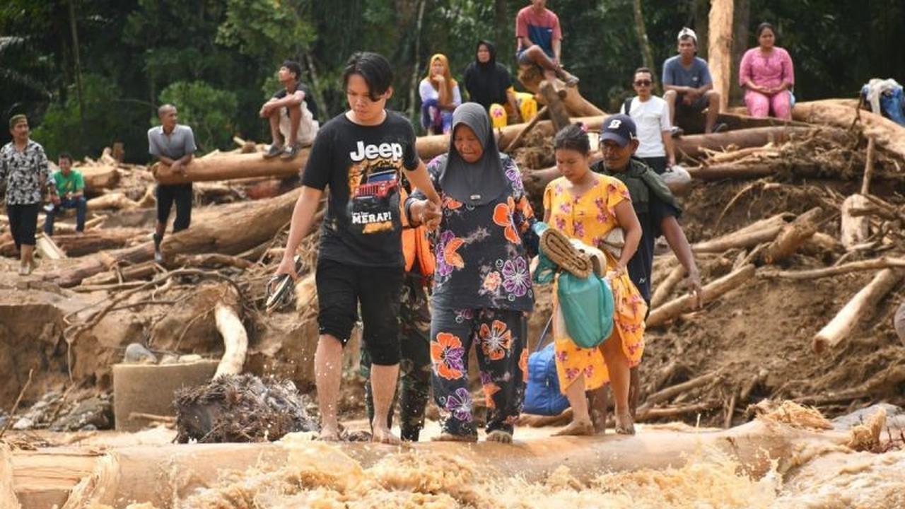 Kodam I/BB Sigap Bangun Jembatan Darurat Tapanuli Selatan, Pulihkan Akses Warga Terdampak Banjir