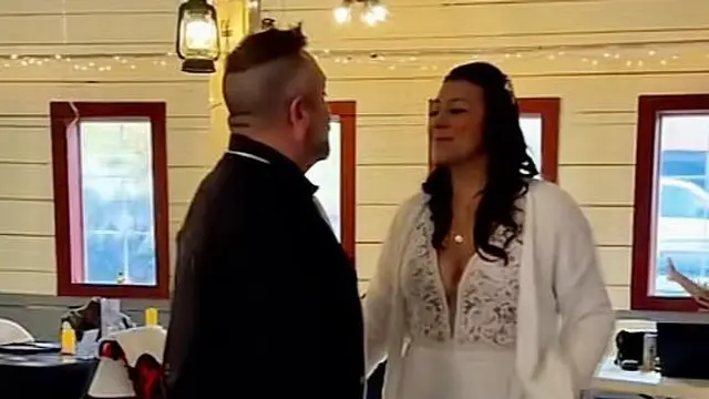 Pengantin tetap berusaha bahagia