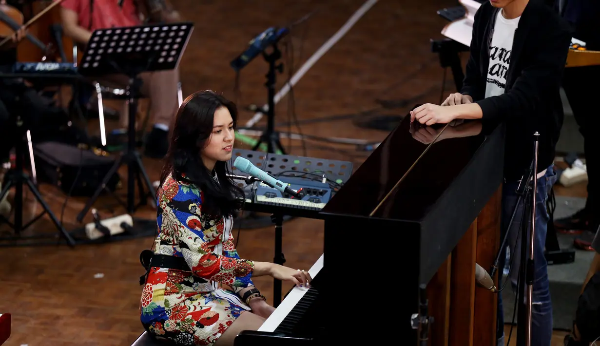Raisa sedang melakukan general rehearsal konsernya yang bertajuk Pemeran Utama (Foto: Wimbarsana/Bintang.com)