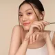 Nuansa cokelat seperti terracotta, beige, hingga soft bronze menjadi kunci utama dalam tampilan earthy tones. [Dok/freepik.com]