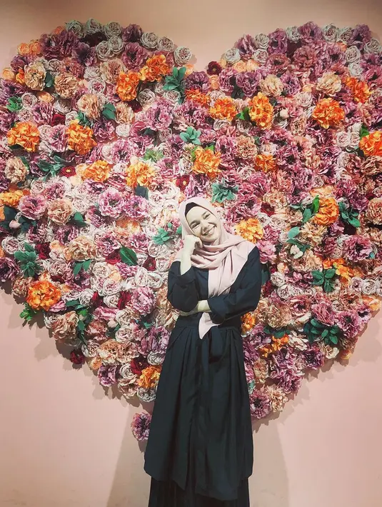 (Instagram/dewisandra)