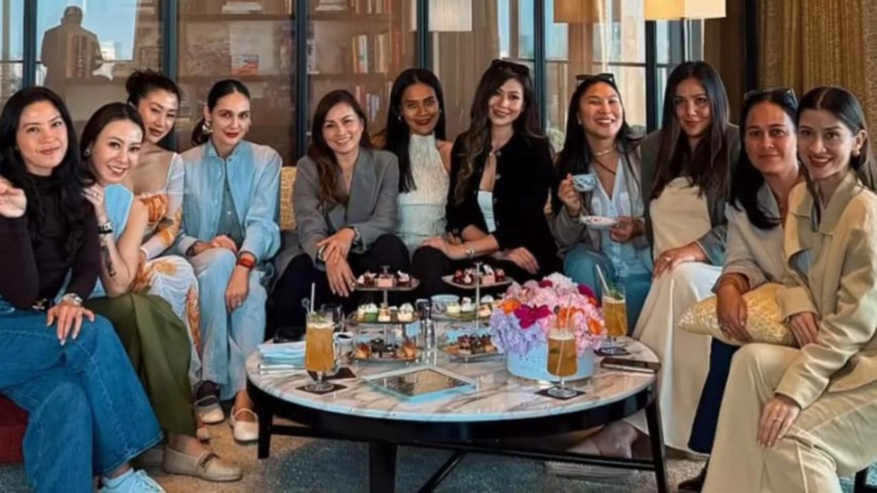 Jelang Menikah dengan Maxime Bouttier, Luna Maya Dapat Kejutan Bridal Shower Sederhana di Hotel Mewah Shanghai