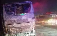 Polres Karawang Pastikan Tak Ada Korban Jiwa dalam Kebakaran Mikrobus Tol Japek KM 55