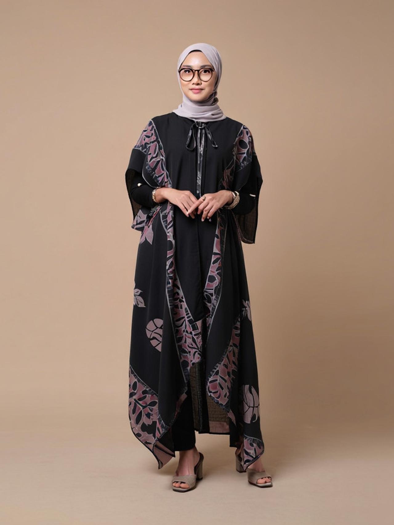 TOP 3: Model Batik Kondangan Outdoor, Fashion Luna Maya saat Bulan Madu ...