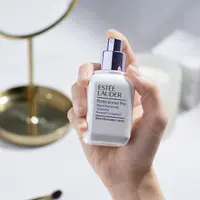 Estee Lauder NEW Perfectionist Pro Rapid Brightening Treatment
Ferment² + Vitamin C.