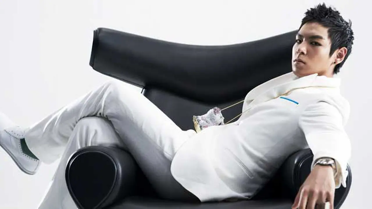 top-bigbang-putih-131024c.jpg