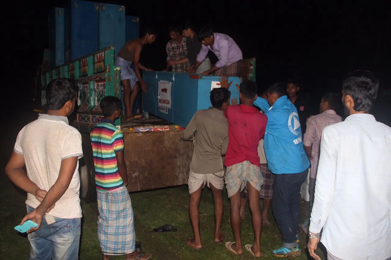 Bantuan Indonesia untuk Rohingya di kamp pengungsi Bangladesh (KBRI Dhaka)