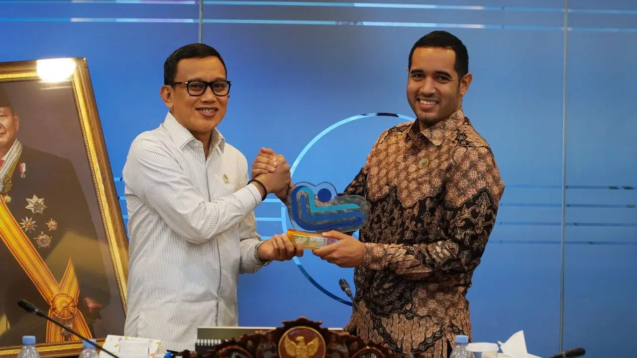 Jajaran pengurus Dewan Pimpinan Pusat (DPP) Asosiasi Perusahaan Jasa Tenaga Kerja Indonesia (APJATI) bertemu dengan Menteri Pelindungan Pekerja Migran Indonesia (P2MI), Abdul Kadir Karding.
