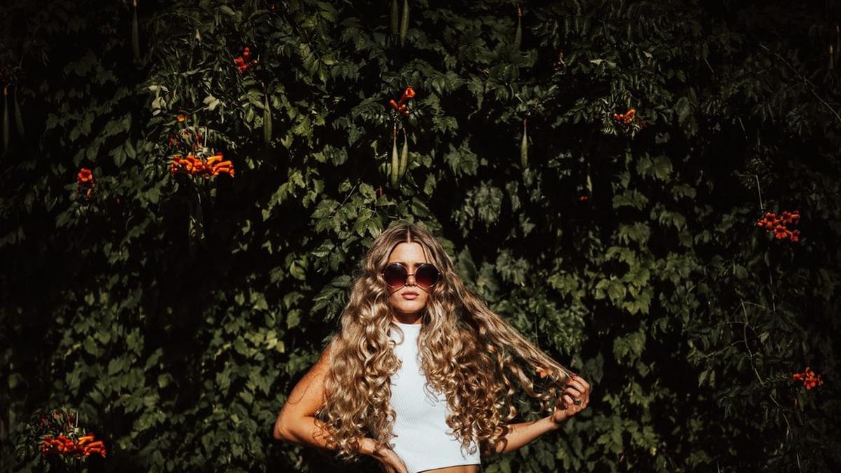 Ini Cara Ampuh Mengatasi Halo Frizz agar Rambut Lebih Halus