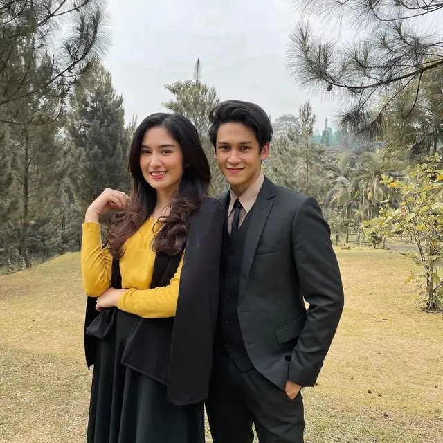 6 Potret Kebersamaan Ochi Rosdiana dan Antonio Blanco Jr, Jadi Pasangan di Sinetron