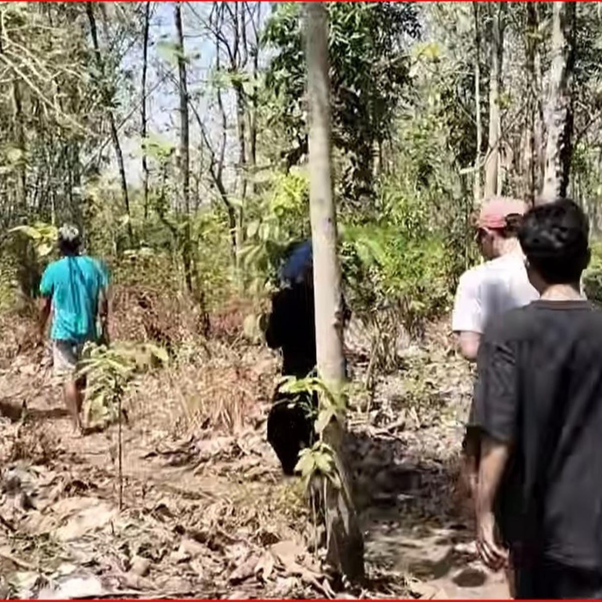 Warga Grobogan ramai-ramai turun ke sungai