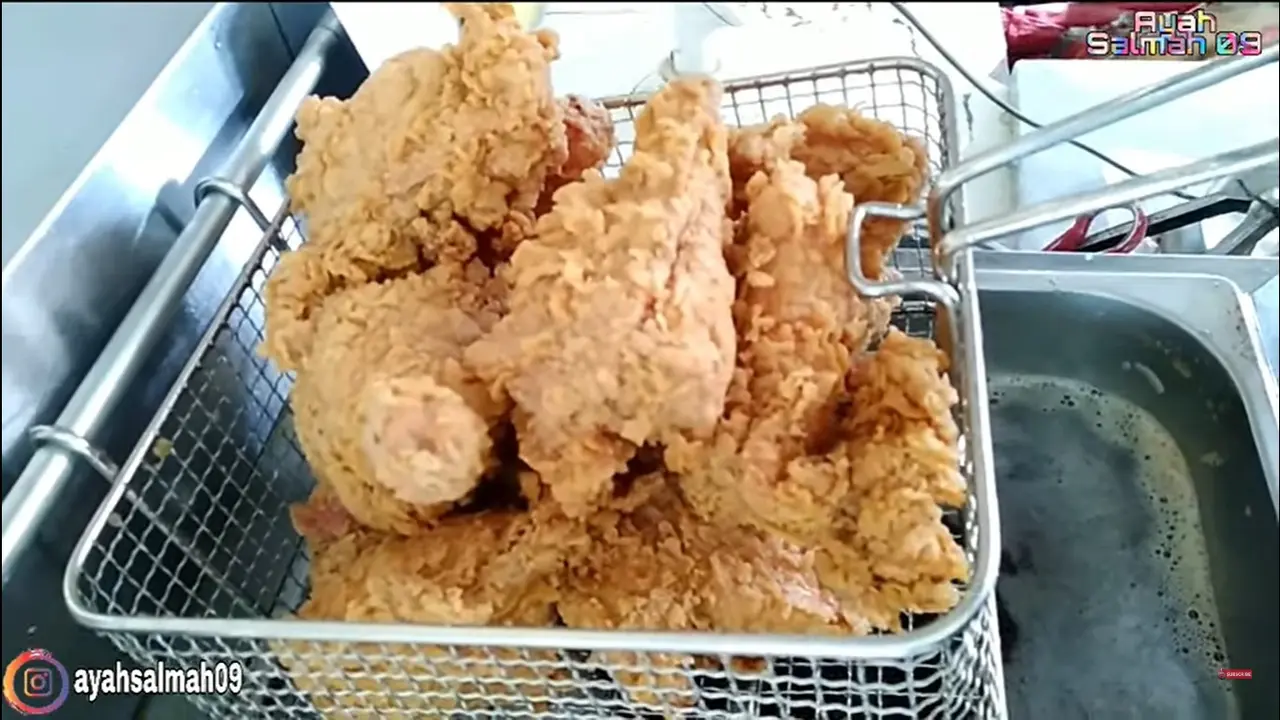 Cukup Pakai 1 Bahan, Begini Cara Goreng Ayam Ala Kentucky Super Renyah dan Anti Amis