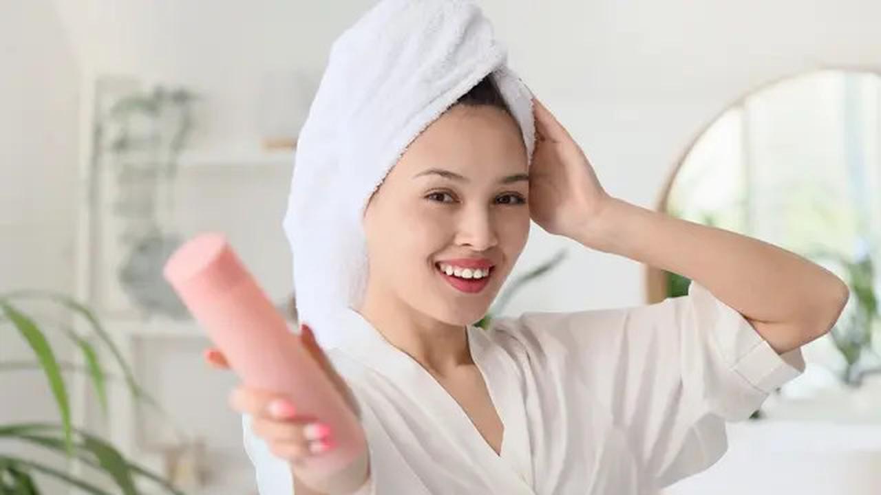 8 Kandungan Kosmetik yang Bahaya Buat Kulit, Awas Jangan Sembarang Pakai