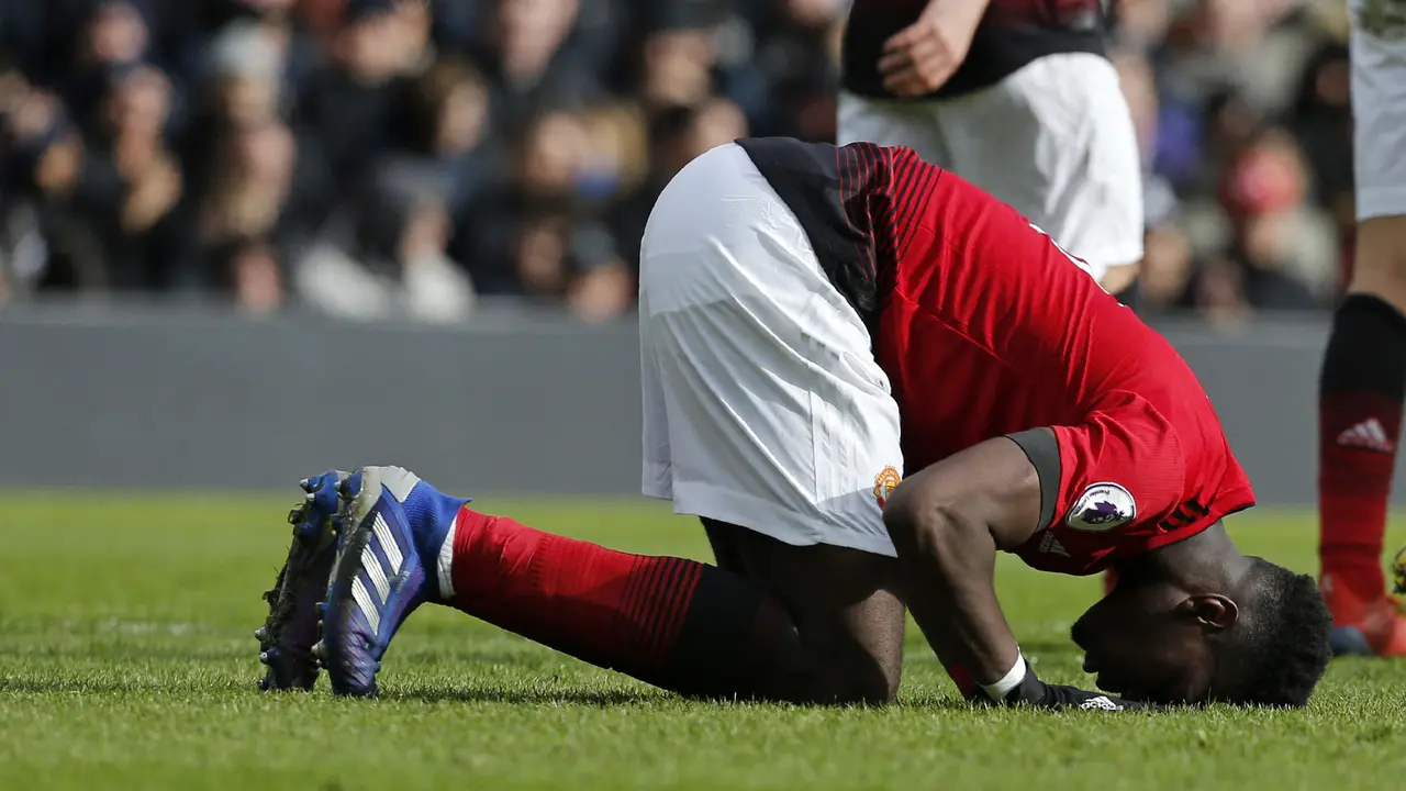 FOTO: 4 Pemain Muslim Top Eropa yang Konsisten Berpuasa Ramadan di Tengah Pertandingan - Paul Pogba