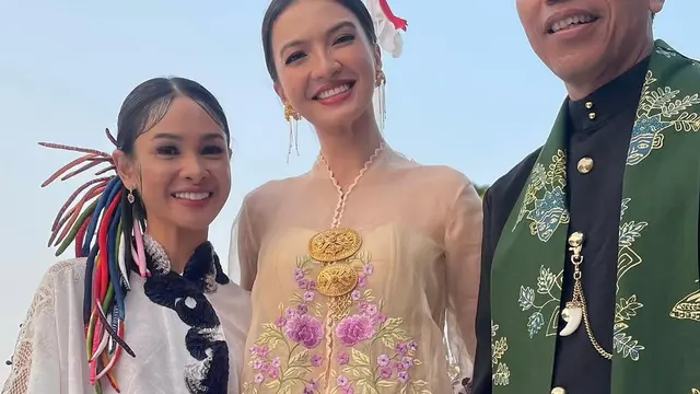 Raline Shah Resmi Jadi Stafsus Menkomdigi, Intip Pesona Kecantikannya Saat Kenakan Kebaya (credit: instagram/ralineshah).