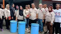 Relawan Prabowo-Gibran Ini Bagikan 80 Tong Sampah di Tangerang, Wujud Dukungan Akan Kebersihan Lingkungan