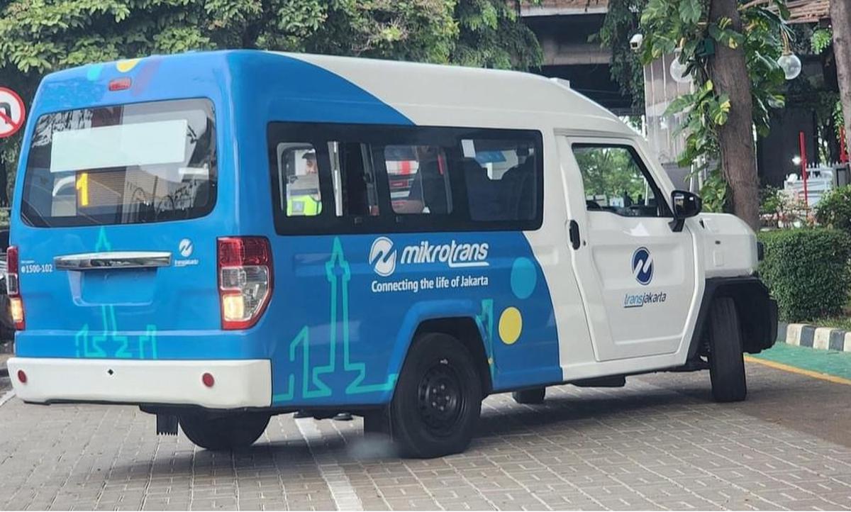 Jelang Peluncuran, Toyota Hilux Rangga Terciduk jadi Angkot Jaklingko