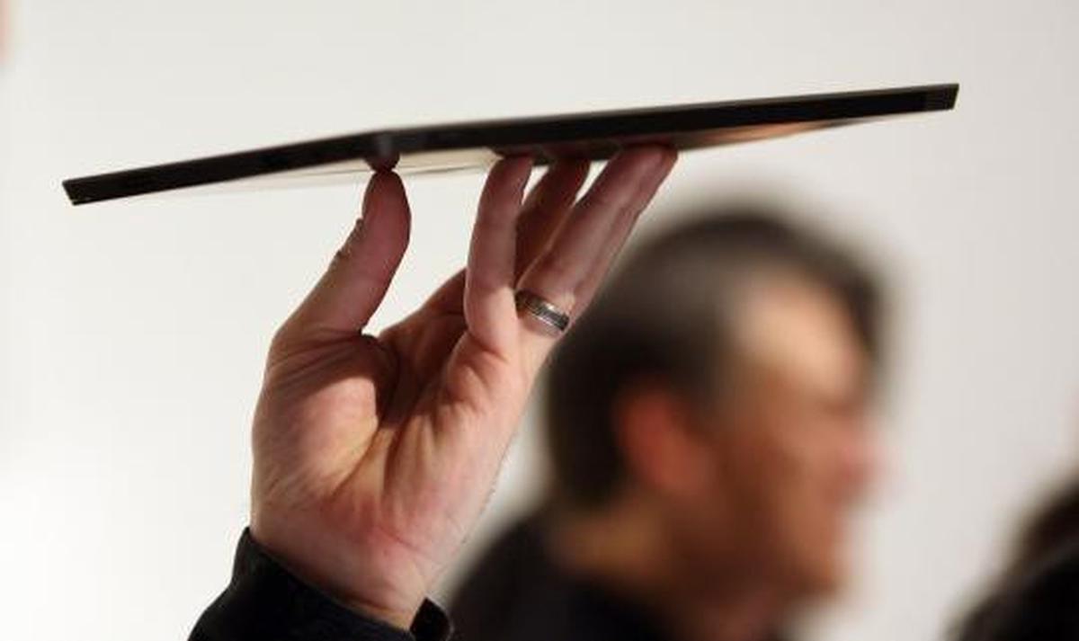 Microsoft Surface for Windows, babak baru perang tablet