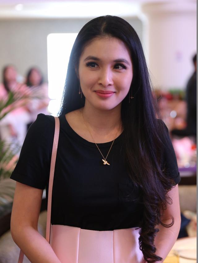  Mantan  Kekasih Luna Maya Ternyata Sempat Bikin Sandra  Dewi  