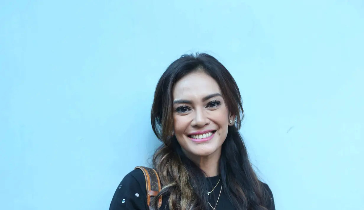 Pemeran Bella dalam sinetron Cinta di Langit Taj Mahal itu mengaku bahwa pasangannya kali ini lebih baik dari sebelumnya. (Nurwahyunan/Bintang.com)