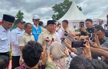 Jelang 100 Hari Kerja, Prabowo Pamer Biaya Haji dan Tiket Pesawat Turun Pertama Kali dalam Sejarah RI