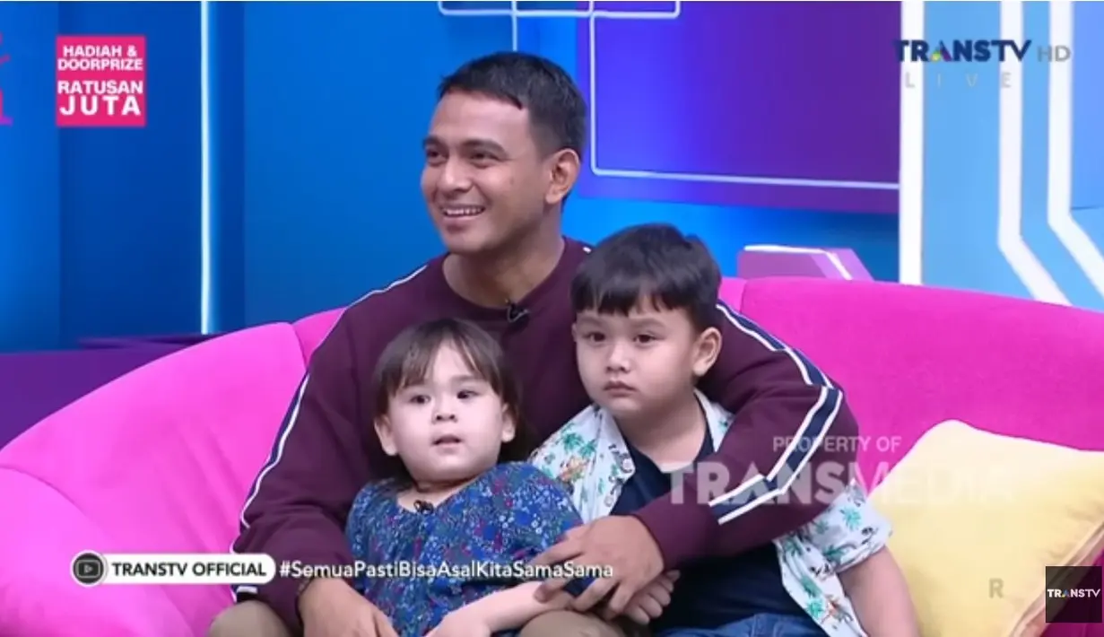 Sama seperti sang ayah yang kerap tampil kocak, anak kedua Zacky dan Lisa juga terlihat lucu dan menggemaskan. [Instagram/zaky_zimah]