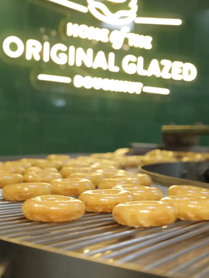 Jajan Donat Makin Kekinian dengan Layanan Self Service