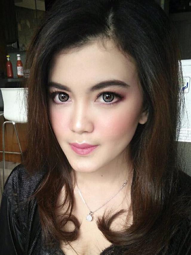  Tania  Putri Pemain Kepompong Dulu Polos Sekarang Jadi Hot 