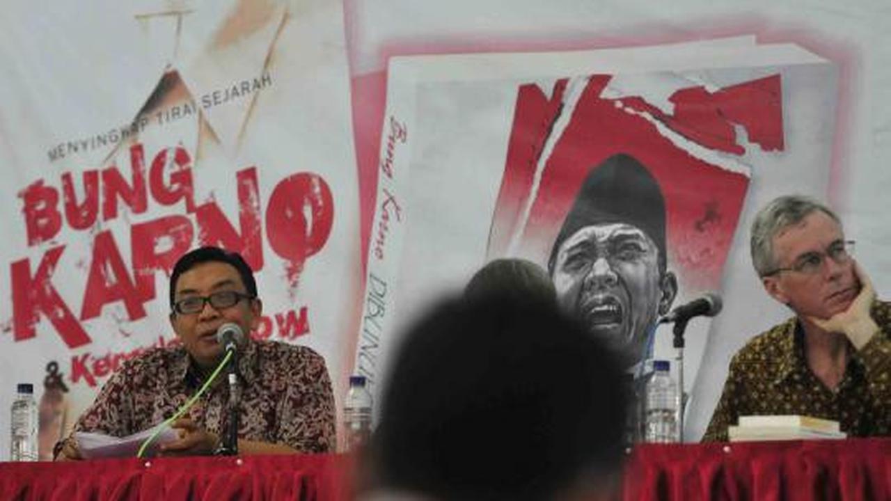 Buku "Bung Karno Dibunuh Tiga Kali" 