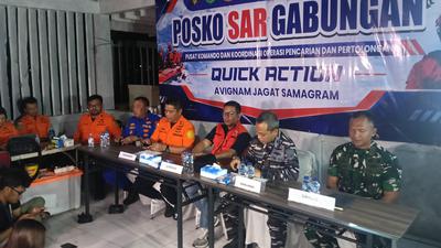 Jejak Baru Pencarian 5 Jurnalis, SAR Temukan 3 Life Jacket, Terpal hingga Galon