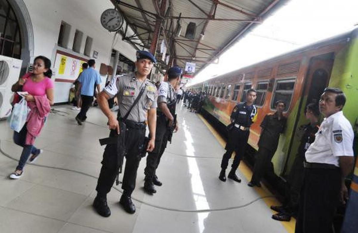 H-5 lebaran, Stasiun Senen dipadati pemudik
